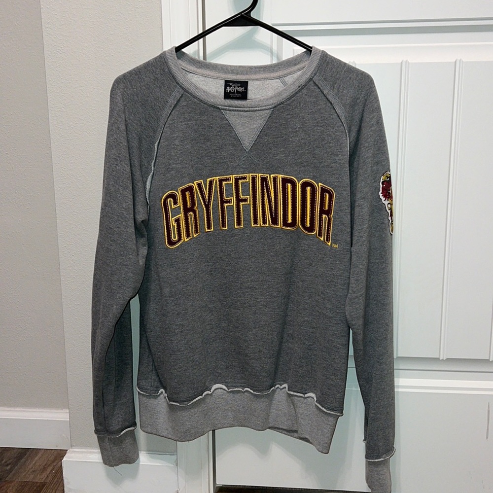 Gryffindor pull over sweater